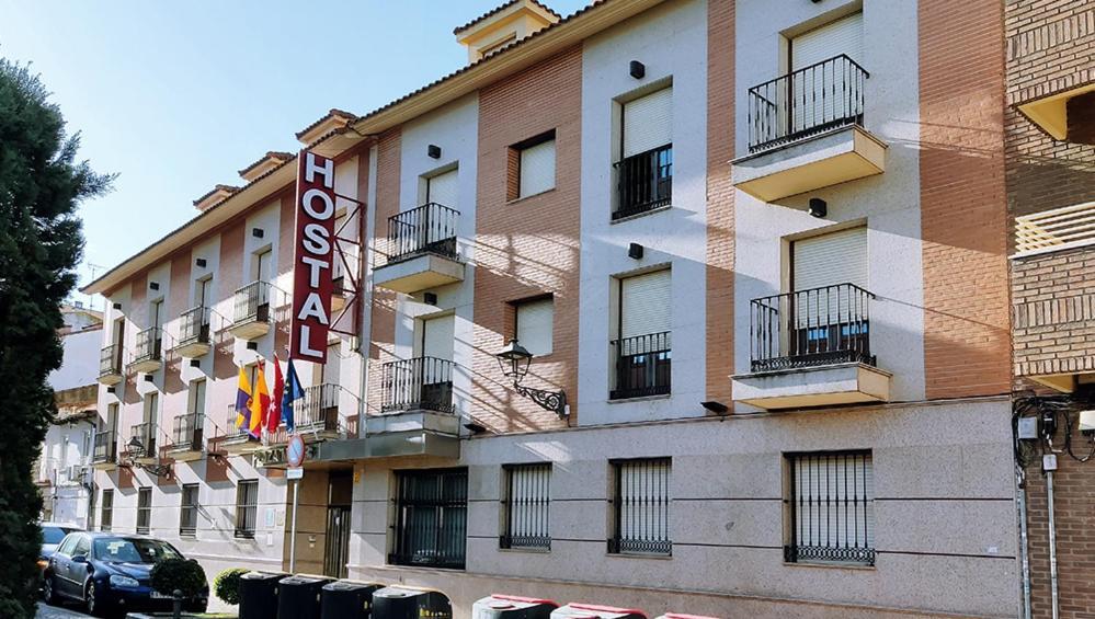 Hostal Plaza Mayor 토레용드아르도즈 외부 사진