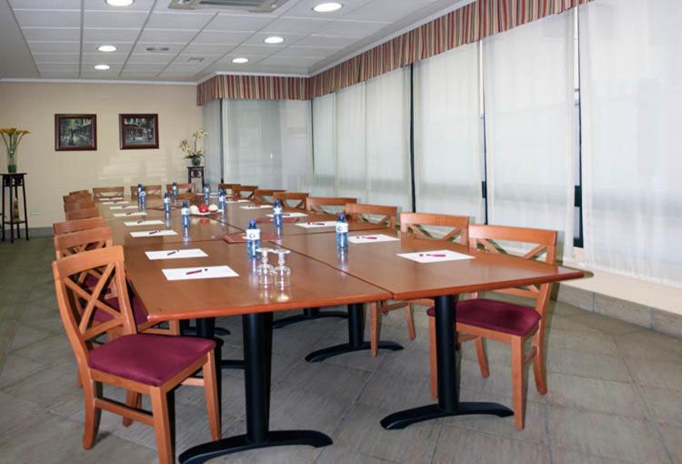 Hostal Plaza Mayor 토레용드아르도즈 외부 사진